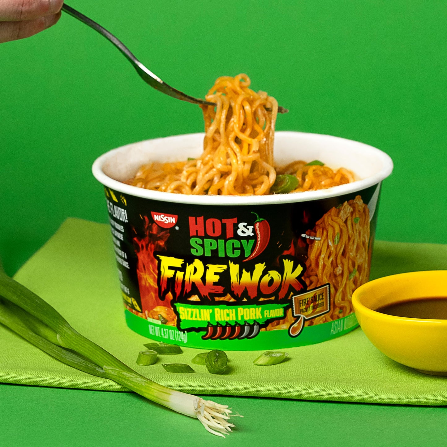 Nissin Hot & Spicy Fire Wok, Sizzlin' Rich Pork, 4.37 Ounce (Pack of 6)