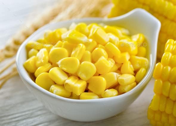 California Garden Whole Kernel Sweet Corn 8 Cans N.W. 15 oz each