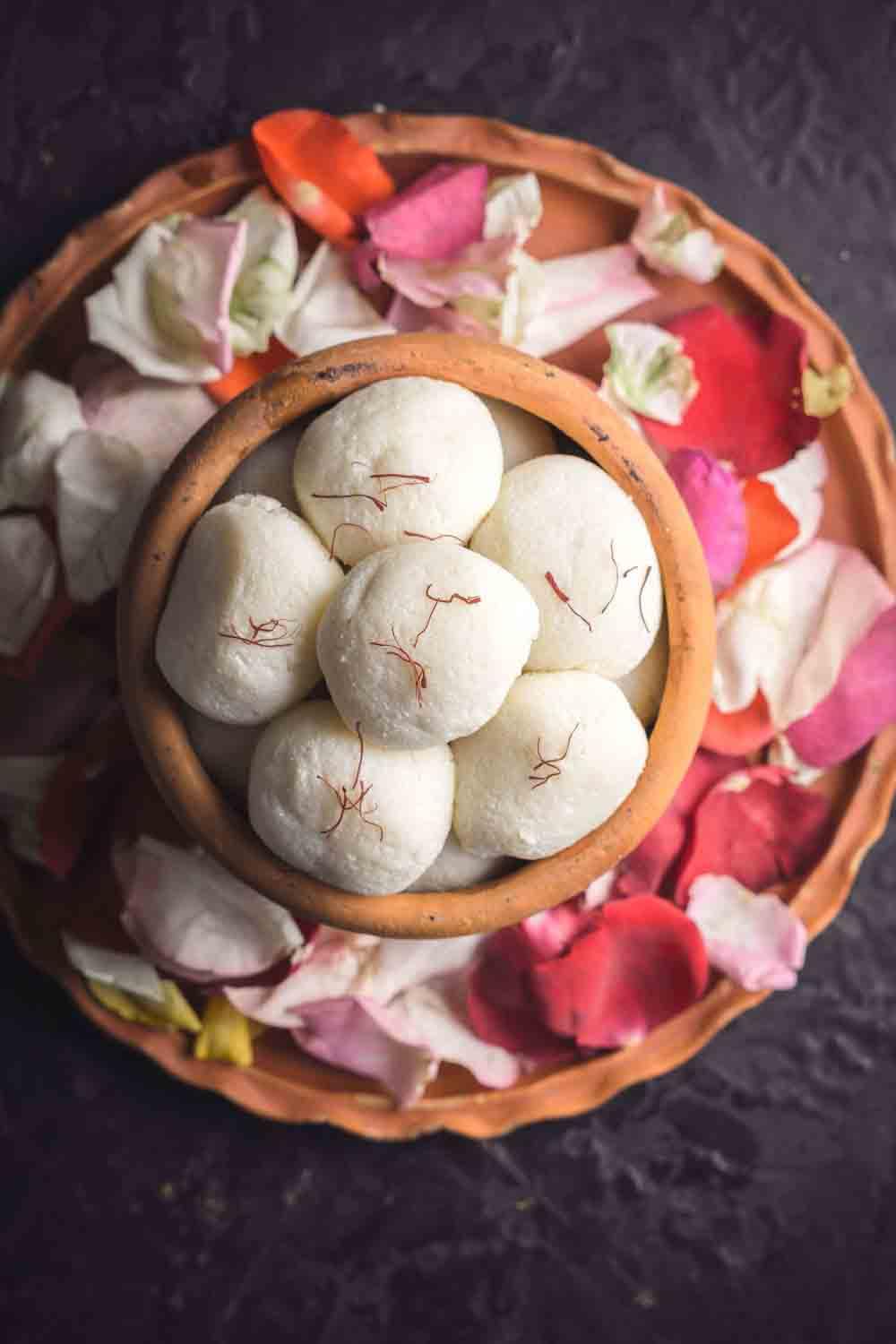 GHASITARAM'S Rossogulla Tin For Every Indian Traditional Festival, Indian Mithai, Famous Indian Sweets 1 KG