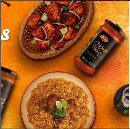 Shan Chicken Tikka Cooking Sauce 12.3oz (350g) - Simmer Sauce for Super Spicy BBQ Marinade - Easy to Cook Delicious Meal at Home - Suitable for Vegetarians