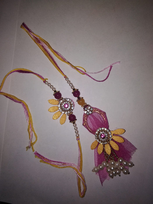 Model 15 Rakhi Set